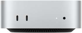 Mac mini, mostrato di fronte, guscio color argento, due porte USB-C, tasto di accensione, indicatore di stato, griglia di ventilazione nella parte inferiore